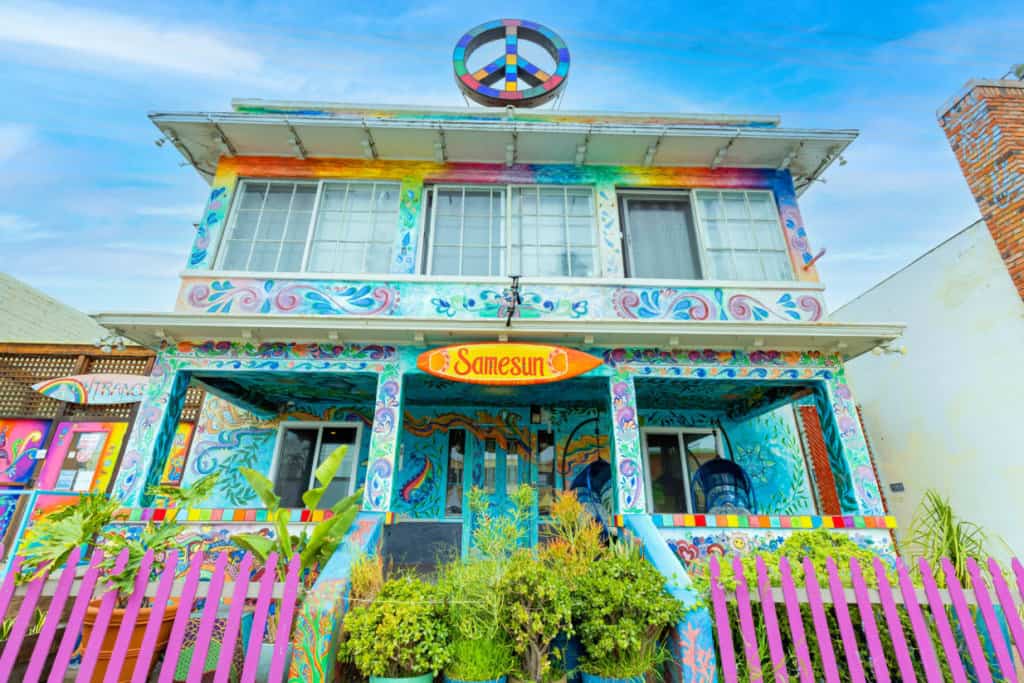 san diego solo travel stay in Samesun Ocean Beach