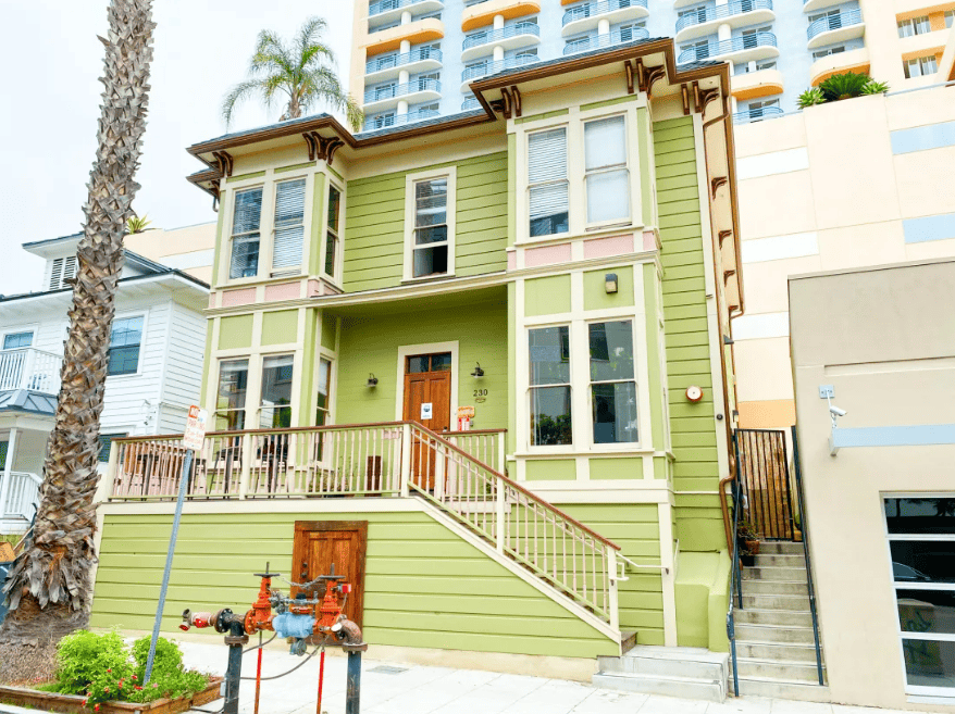 san diego solo travel International Travelers House Adventure Hostel 