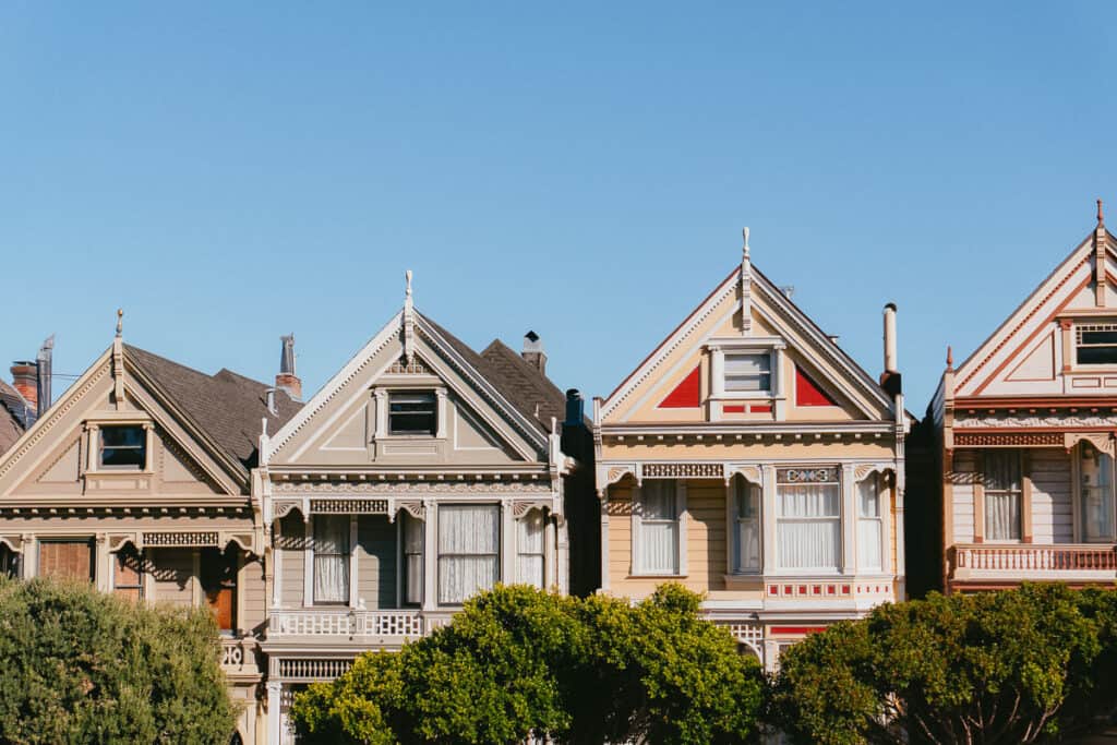 A row of Victorian houses in San Francisco, that you can see on your way to the best breakfast in town.